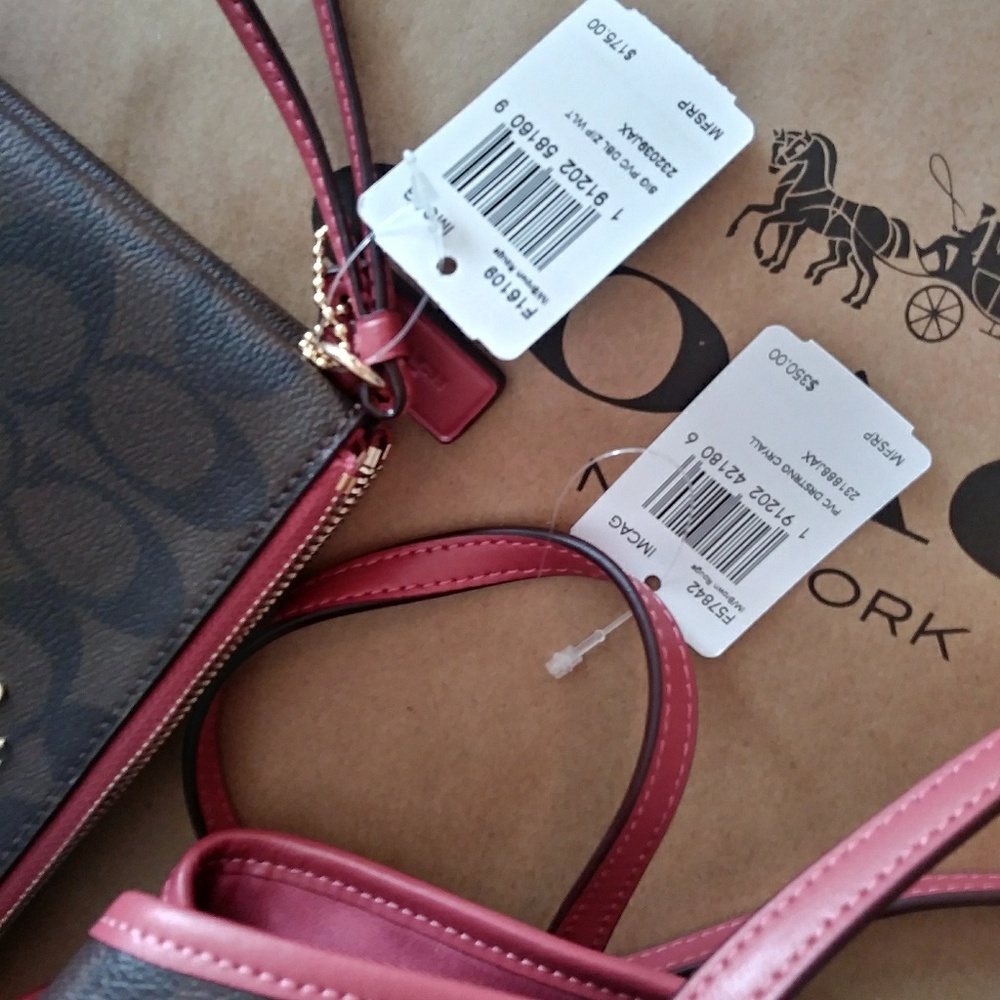 SALE 👜  NWT Coach purse bag w/ wallet - Picture 8 of 8